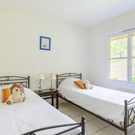 Lagrange La Clairiere Aux Chevreuils 莫列马阿